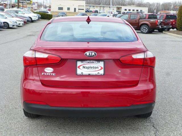 Kia Forte 2014 photo 3